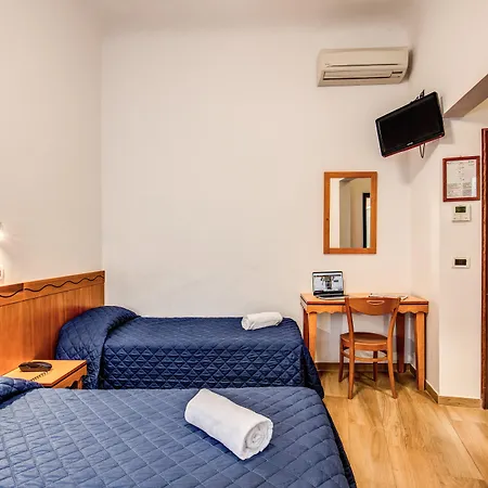 Nuova Italia Szálloda 2*