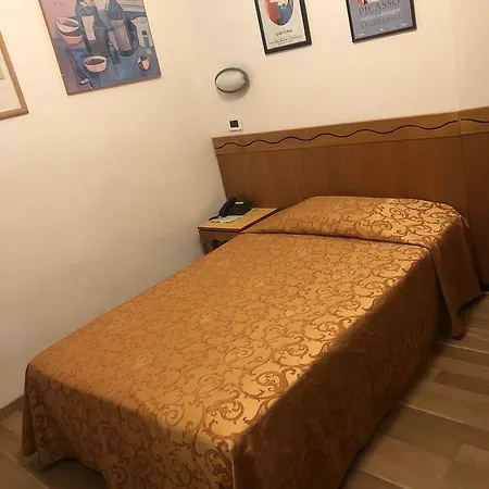 Hotel Nuova Italia 2*