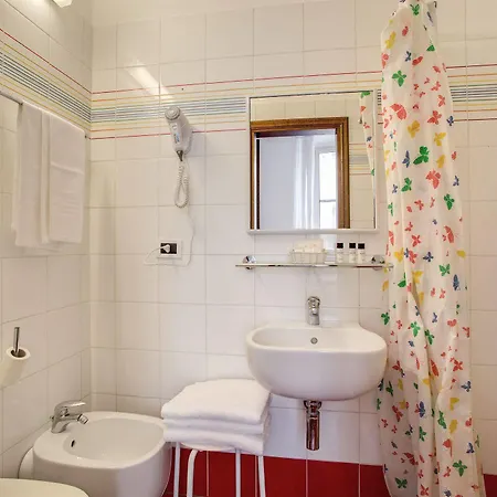 Hotel Nuova Italia 2*
